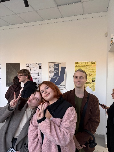 "Литературный Петербург": выставка типографических плакатов студентов ВХУТЕИН открылась в библиотеке имени А.А. Прокофьева